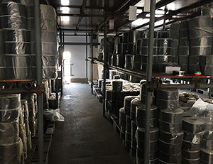 碳纖維布倉(cāng)庫(kù)