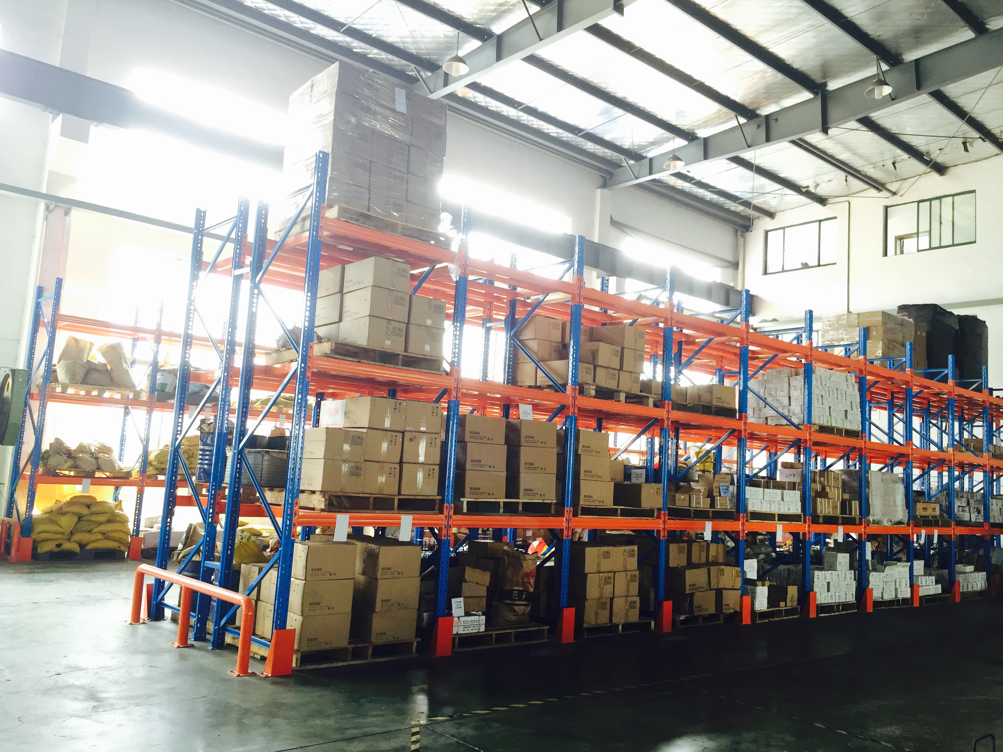 曼卡特倉(cāng)庫(kù)