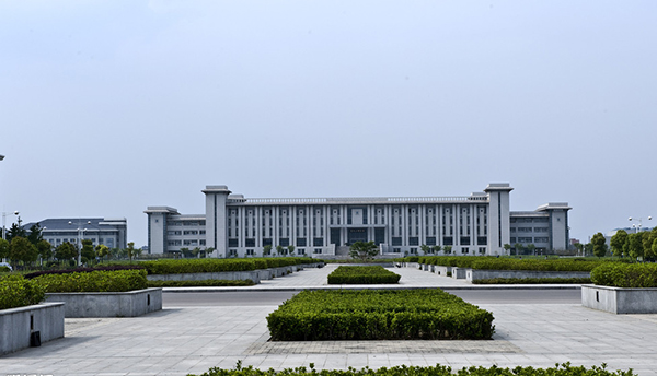 曼卡特碳纖維布呵護(hù)東南大學(xué)的師生安全