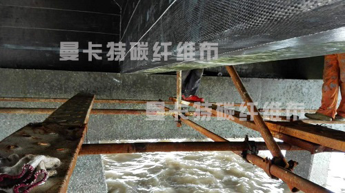 曼卡特碳纖維布海上作業(yè)