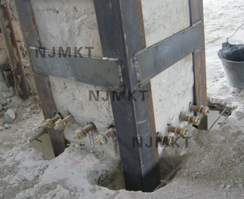 粘鋼現(xiàn)場施工