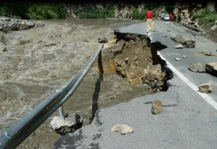 灌縫膠修補(bǔ)公路