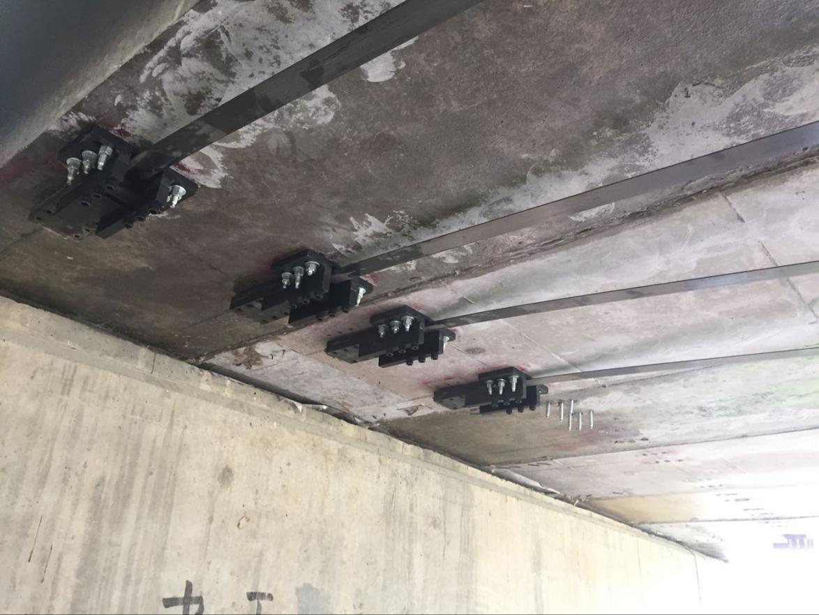 折疊屏震撼世界，曼卡特反張拉預應力碳板系統(tǒng)也撼動加固界！