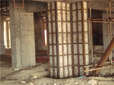 當(dāng)房屋開始出現(xiàn)裂縫，可以用植筋膠進(jìn)行房屋加固補強