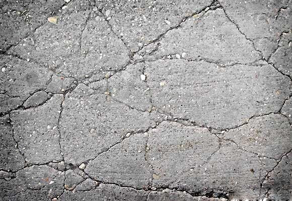 如何對(duì)建筑物結(jié)構(gòu)裂縫進(jìn)行有效分析？