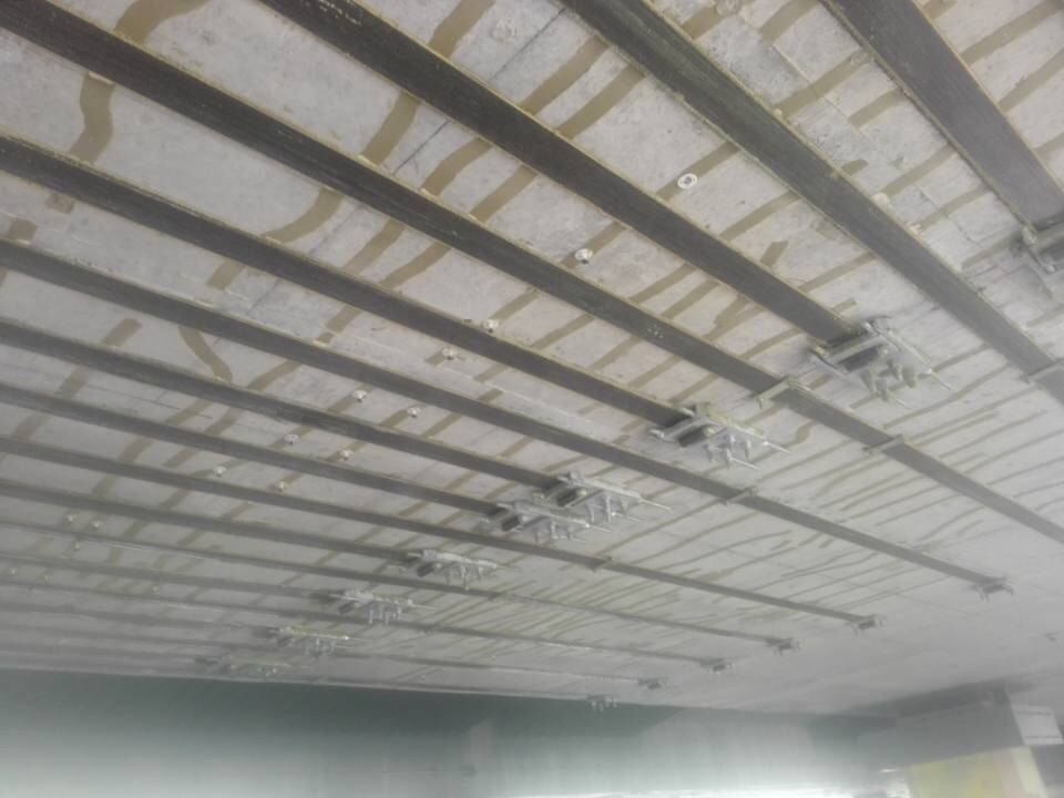 東北大慶團(tuán)結(jié)橋，用南京曼卡特碳纖維布加固原因？