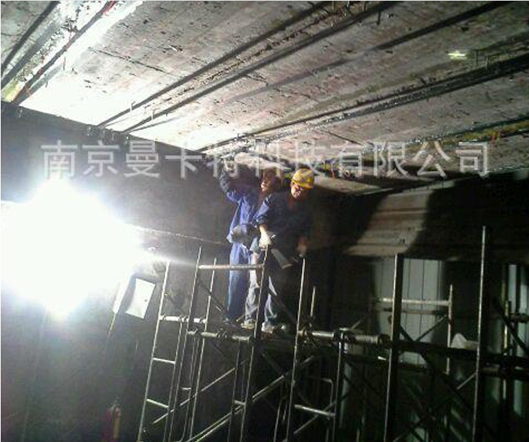 重慶渝中南干道橋梁加固工程（預(yù)應(yīng)力碳纖維板加固現(xiàn)場(chǎng)）