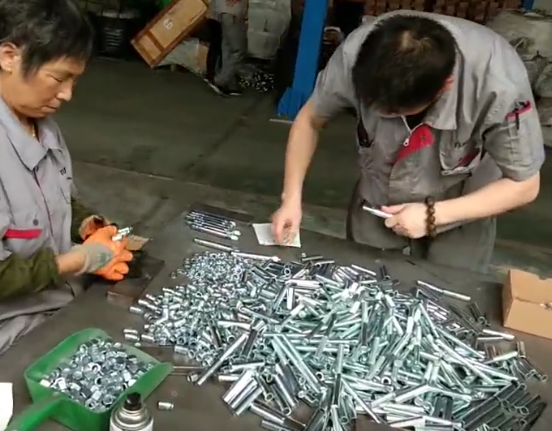 自切底機(jī)械錨栓