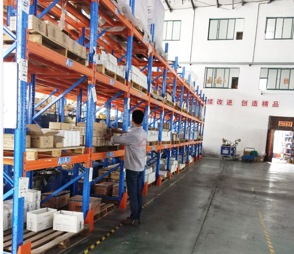 南京曼卡特自切底機(jī)械錨栓