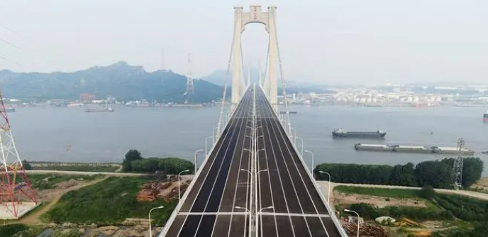 S級(jí)南京曼卡特后擴(kuò)底錨栓，通過抗震、耐疲勞防松測(cè)試