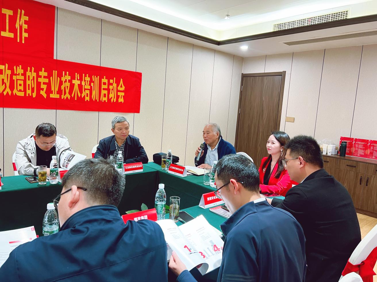 創(chuàng)新技術(shù)，引領(lǐng)未來